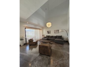 Casa en Venta en La Joya Residencial Carretera Nacional en Monterrey