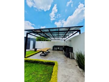 Casa en Venta en La Joya Residencial Carretera Nacional en Monterrey