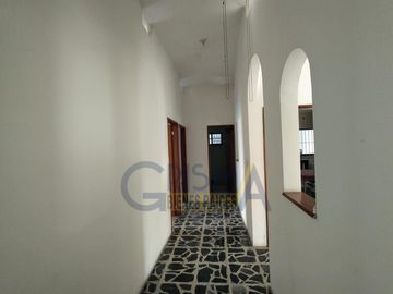 CONFORTABLE CASA EN RENTA O VENTA EN LA CALZADA EN TUXPAN