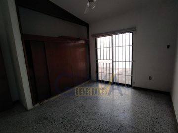 CONFORTABLE CASA EN RENTA O VENTA EN LA CALZADA EN TUXPAN