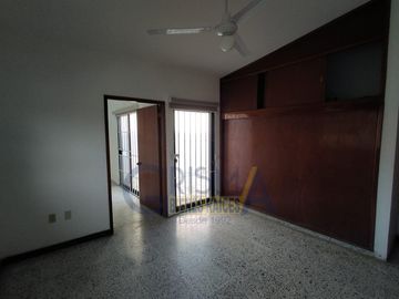 CONFORTABLE CASA EN RENTA O VENTA EN LA CALZADA EN TUXPAN