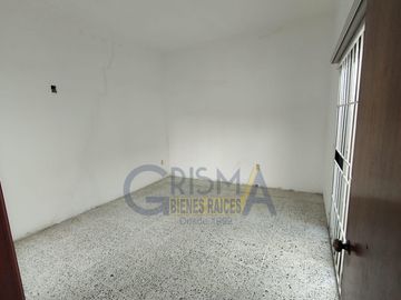 CONFORTABLE CASA EN RENTA O VENTA EN LA CALZADA EN TUXPAN