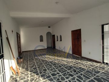 CONFORTABLE CASA EN RENTA O VENTA EN LA CALZADA EN TUXPAN