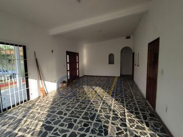 CONFORTABLE CASA EN RENTA O VENTA EN LA CALZADA EN TUXPAN