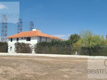 CASA USADA EN VENTA, CLUB DE GOLF, PACHUCA, HGO.