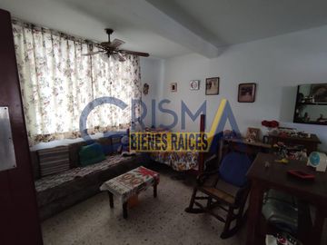 CASA EN VENTA SOBRE BOULEVARD Y  SOBRE  AVENIDA JUÁREZ, ZONA CENTRO