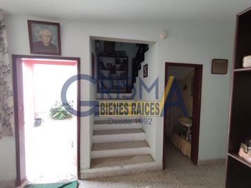CASA EN VENTA SOBRE BOULEVARD Y  SOBRE  AVENIDA JUÁREZ, ZONA CENTRO