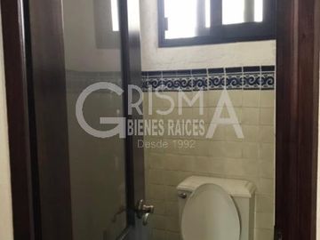 PRECIOSA CASA EN VENTA O RENTA ESTILO MEXICANO EN COL. JARDINES DE TUXPAN