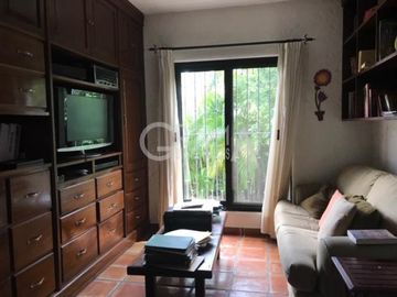 PRECIOSA CASA EN VENTA O RENTA ESTILO MEXICANO EN COL. JARDINES DE TUXPAN