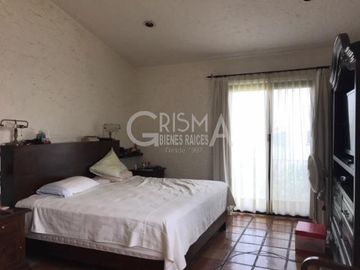 PRECIOSA CASA EN VENTA O RENTA ESTILO MEXICANO EN COL. JARDINES DE TUXPAN