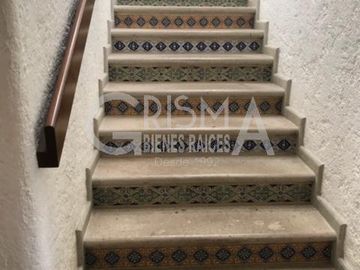 PRECIOSA CASA EN VENTA O RENTA ESTILO MEXICANO EN COL. JARDINES DE TUXPAN