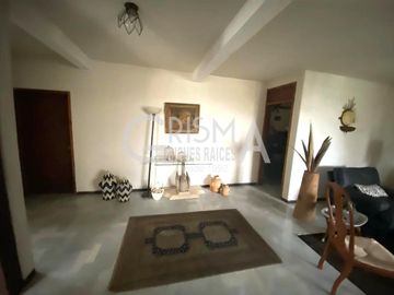 PRECIOSA CASA EN VENTA EN FRACC. JARDINES CON MUCHO JARDÍN