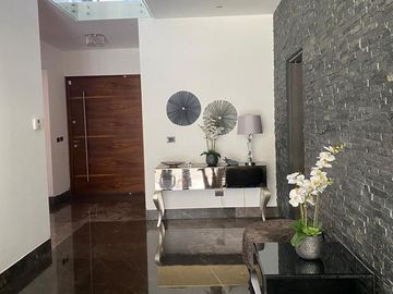 LUJOSA RESIDENCIA EN VENTA EN LA JOYA MAGNOLIA, MONTERREY