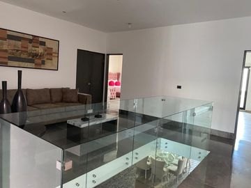 LUJOSA RESIDENCIA EN VENTA EN LA JOYA MAGNOLIA, MONTERREY