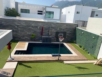 LUJOSA RESIDENCIA EN VENTA EN LA JOYA MAGNOLIA, MONTERREY