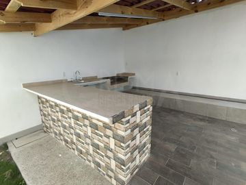 CASA EN VENTA EN FRACCIONAMIENTO LA HERRADURA