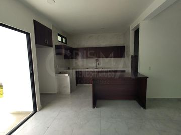 CASA EN VENTA EN FRACCIONAMIENTO LA HERRADURA