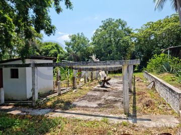 RANCHO CON TODAS LAS INSTALACIONES DE UNA  EMPACADORA DE LIMÓN.