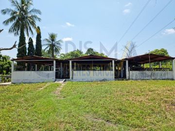 RANCHO CON TODAS LAS INSTALACIONES DE UNA  EMPACADORA DE LIMÓN.