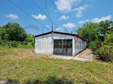RANCHO CON TODAS LAS INSTALACIONES DE UNA  EMPACADORA DE LIMÓN.