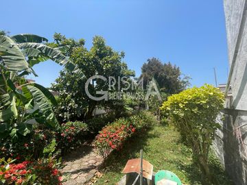 TERRENO EN VENTA EN COL. JARDINES CON BARDA Y POZO