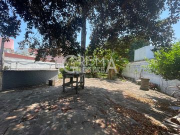 TERRENO EN VENTA EN COL. JARDINES CON BARDA Y POZO