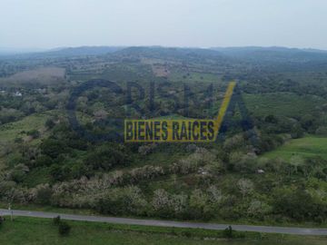 RANCHO DE LUJO EN VENTA EN CHALAHUITE A 39 MINUTOS DE TUXPAN
