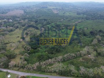 RANCHO DE LUJO EN VENTA EN CHALAHUITE A 39 MINUTOS DE TUXPAN