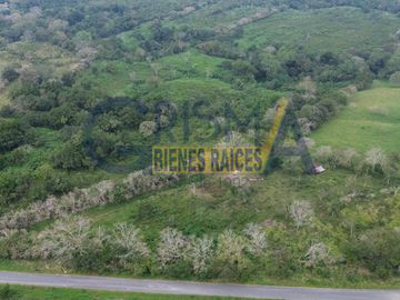 RANCHO DE LUJO EN VENTA EN CHALAHUITE A 39 MINUTOS DE TUXPAN