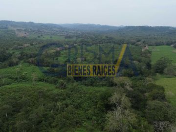 RANCHO DE LUJO EN VENTA EN CHALAHUITE A 39 MINUTOS DE TUXPAN