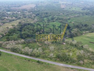 RANCHO DE LUJO EN VENTA EN CHALAHUITE A 39 MINUTOS DE TUXPAN