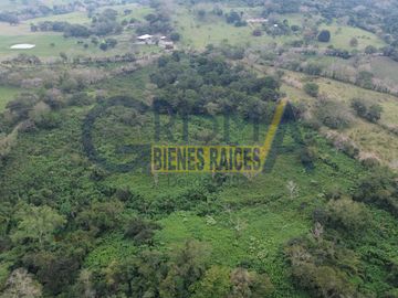 RANCHO DE LUJO EN VENTA EN CHALAHUITE A 39 MINUTOS DE TUXPAN