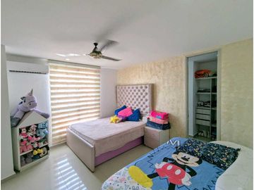 VENDO AMPLIO APARTAMENTO, 156MTS, 3 ALCOBAS, VILLA SANTOS