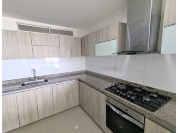 VENDO AMPLIO APARTAMENTO, 156MTS, 3 ALCOBAS, VILLA SANTOS