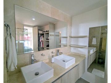 VENDO AMPLIO APARTAMENTO, 156MTS, 3 ALCOBAS, VILLA SANTOS