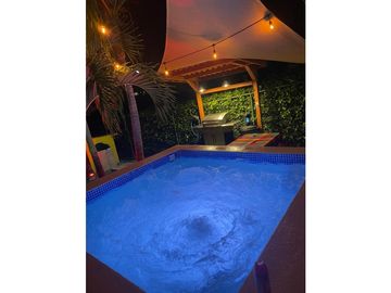 PLAYA CARACOL / CHAME / 300 M2 / JACUZZI / TERRAZA / LINEA BLANCA