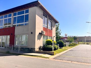 Venta Casa 3 Ambientes RETASADA  Los Robles Mtg