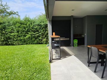 Casa en venta 6 amb. 824m2 Barrio Fincas de Hudson