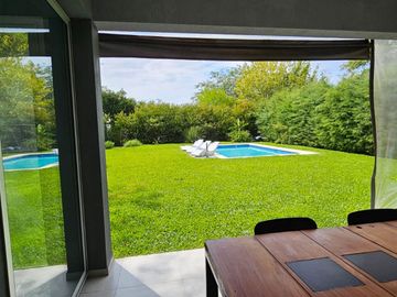 Casa en venta 6 amb. 824m2 Barrio Fincas de Hudson