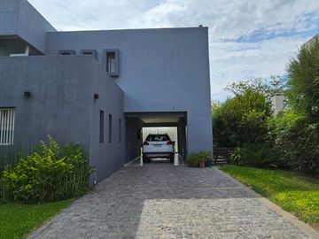 Casa en venta 6 amb. 824m2 Barrio Fincas de Hudson
