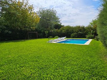 Casa en venta 6 amb. 824m2 Barrio Fincas de Hudson