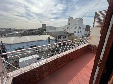 VENTA SARANDI PH 4 Amb terraza propia - FINANCIA!