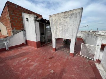 VENTA SARANDI PH 4 Amb terraza propia - FINANCIA!