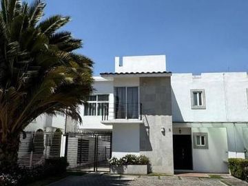 EN VENTA CASA EN CONDOMINIO EN METEPEC....
