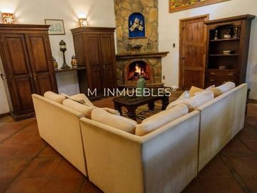 Casa club en venta en carretera Pátzcuaro-Quiroga