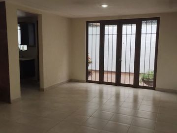 Casa en venta en Col. Defensores de Puebla