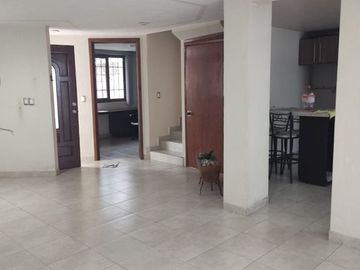 Casa en venta en Col. Defensores de Puebla
