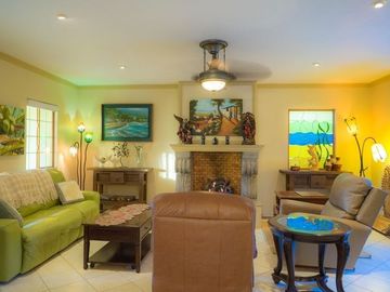 Hermosa casa en venta al lado del lago de Chapala