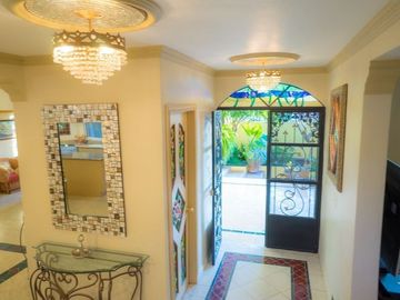 Hermosa casa en venta al lado del lago de Chapala