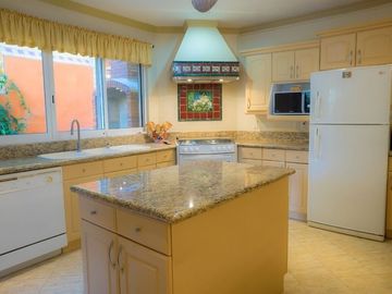 Hermosa casa en venta al lado del lago de Chapala